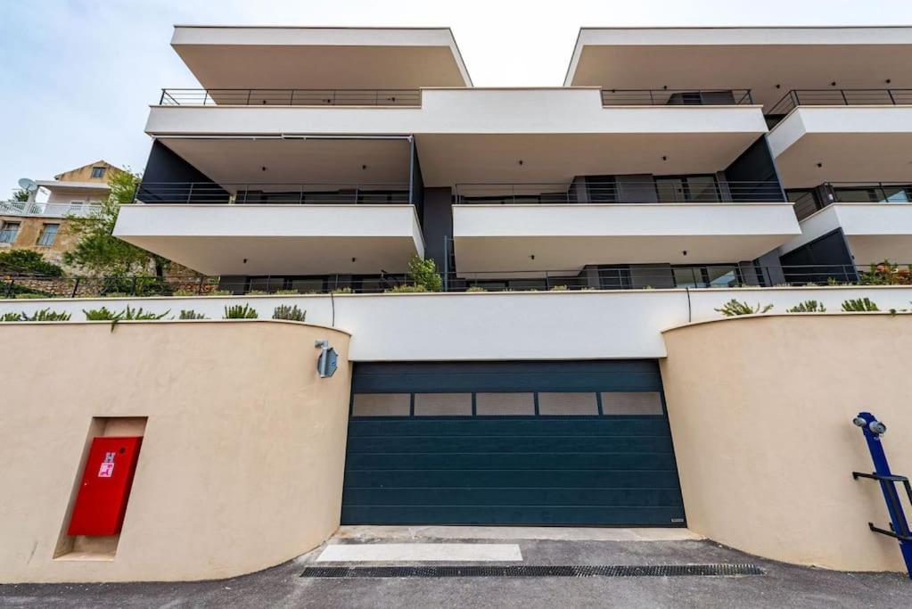 شقة Walking Distance Old Town 120M2,Garden,View,Garage دوبروفينك المظهر الخارجي الصورة